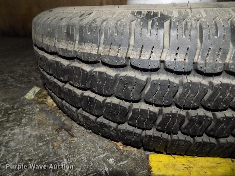 image for item DE7590 1999 GMC Savana G3500 box truck