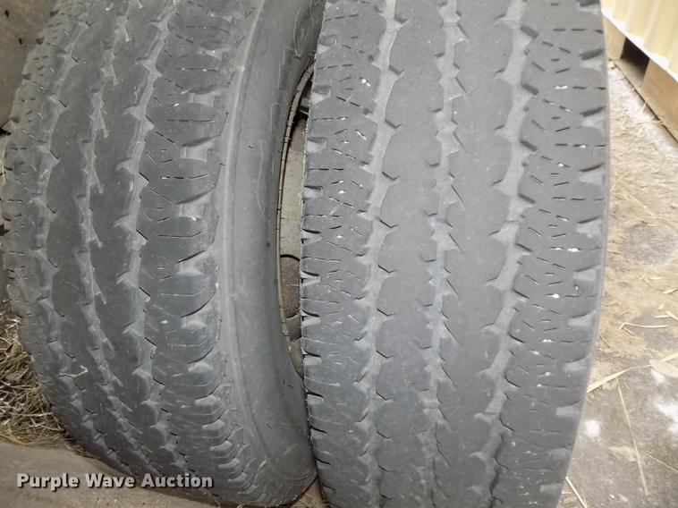 image for item DE7590 1999 GMC Savana G3500 box truck