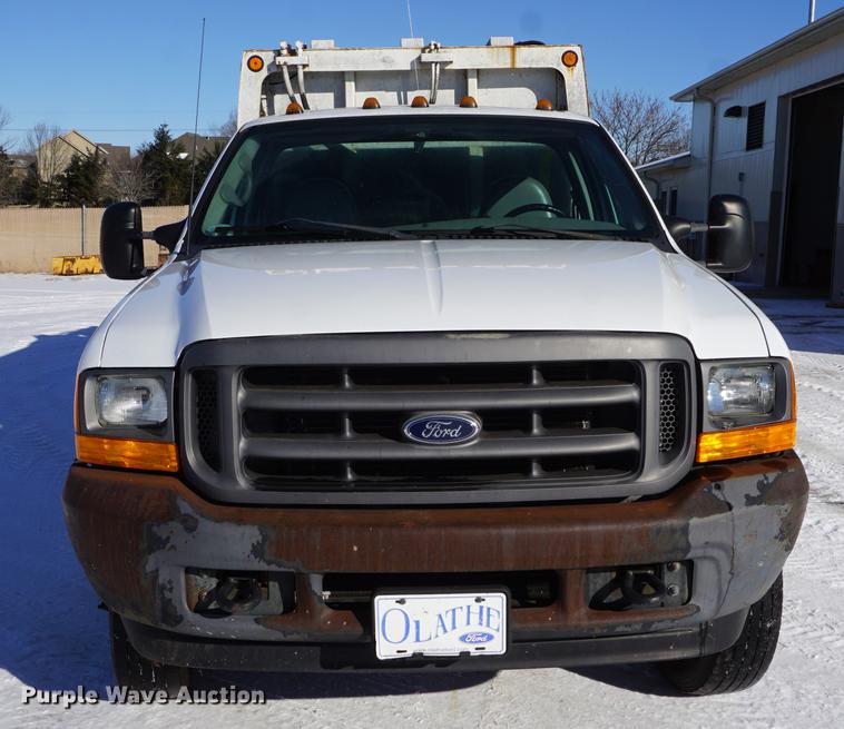 image for item DF7607 2001 Ford F550 Super Duty refuse truck