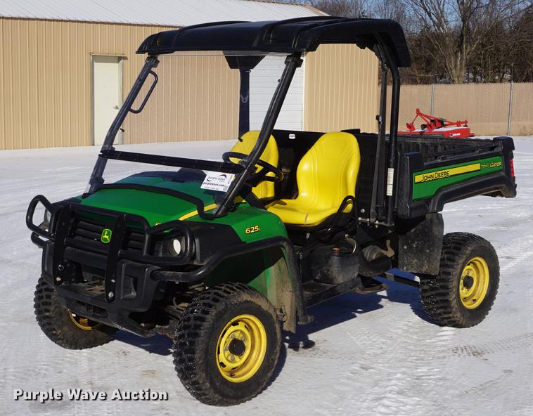 image for item DF7608 2012 John Deere 625i Gator utility vehicle