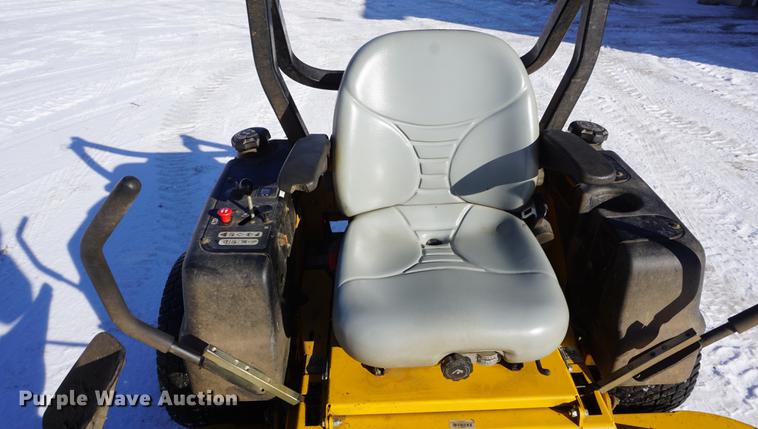 image for item DF7609 Hustler Super Z lawn mower