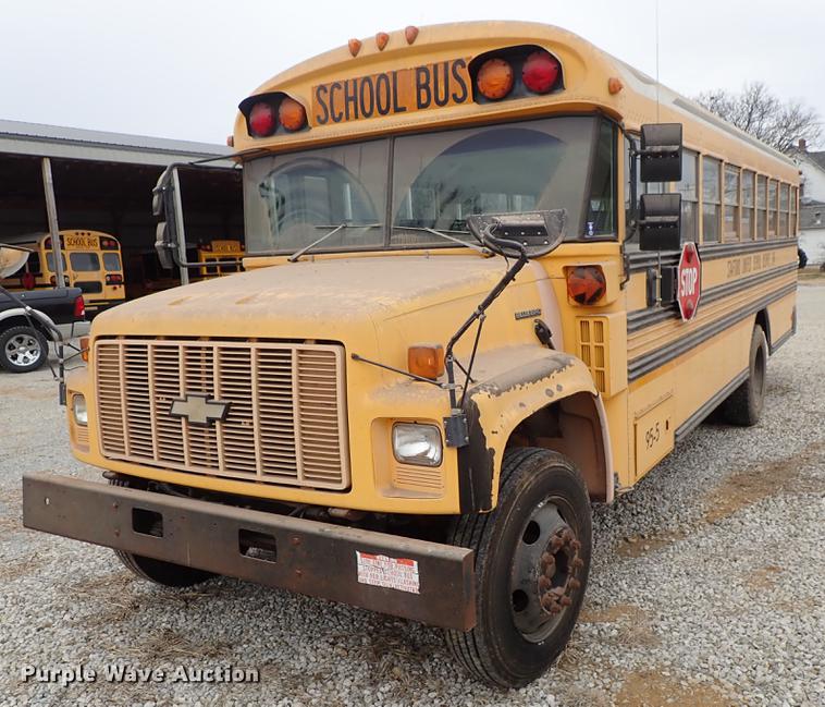 image for item DF8738 1996 Chevrolet B7 Bluebird school bus