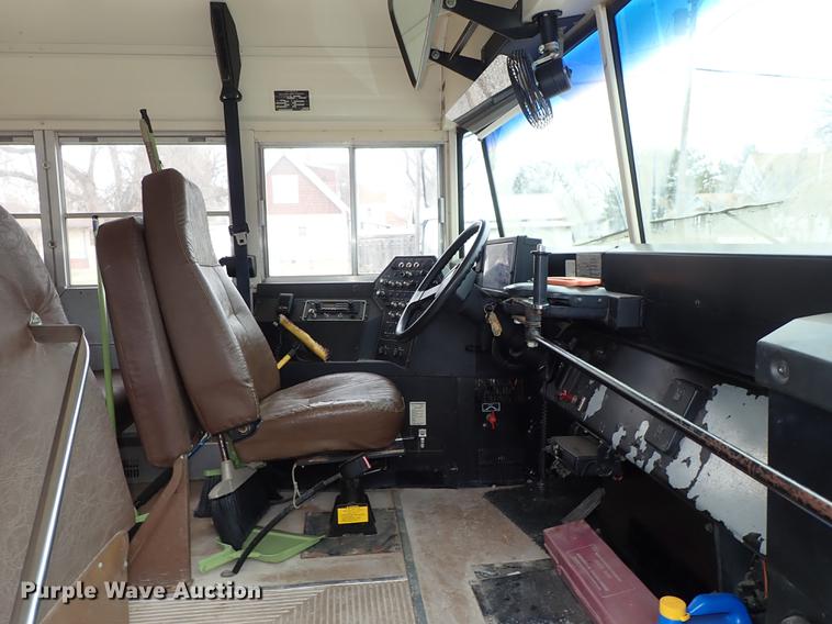 image for item DF8738 1996 Chevrolet B7 Bluebird school bus