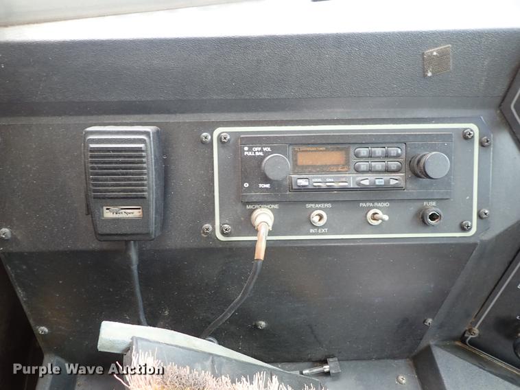 image for item DF8738 1996 Chevrolet B7 Bluebird school bus