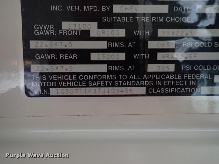 image for item DF8738 1996 Chevrolet B7 Bluebird school bus