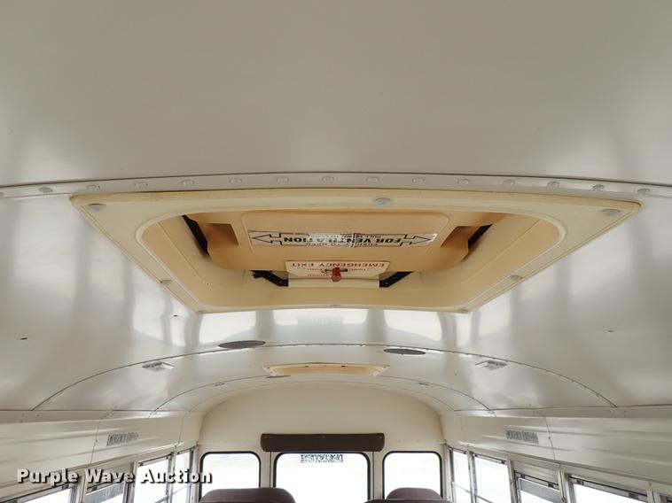 image for item DF8738 1996 Chevrolet B7 Bluebird school bus