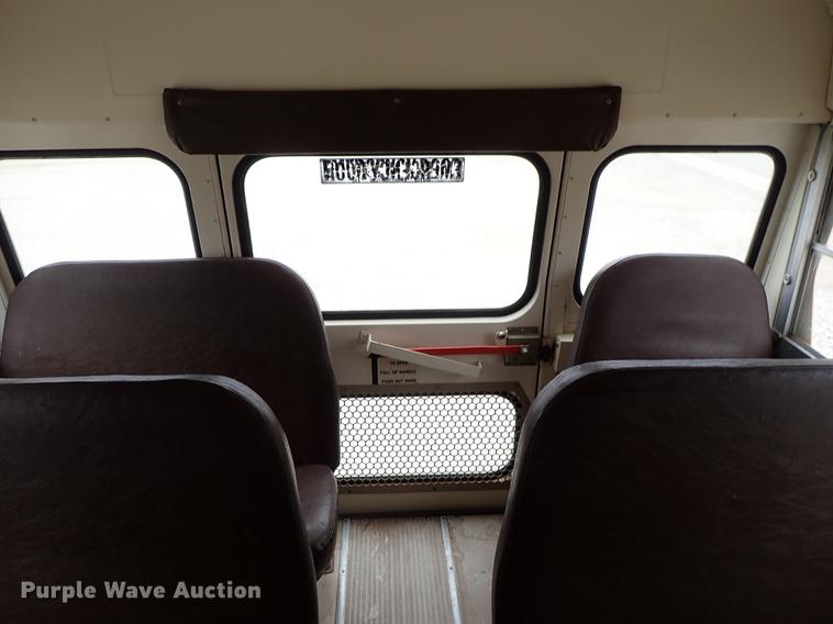 image for item DF8738 1996 Chevrolet B7 Bluebird school bus