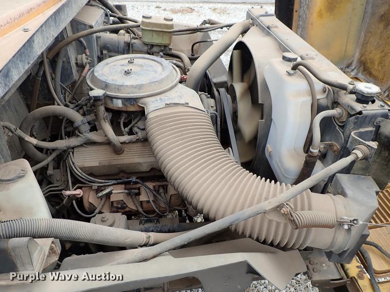 image for item DF8738 1996 Chevrolet B7 Bluebird school bus