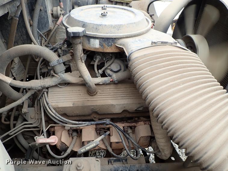 image for item DF8738 1996 Chevrolet B7 Bluebird school bus