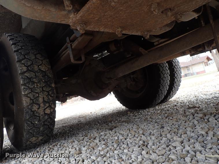 image for item DF8738 1996 Chevrolet B7 Bluebird school bus