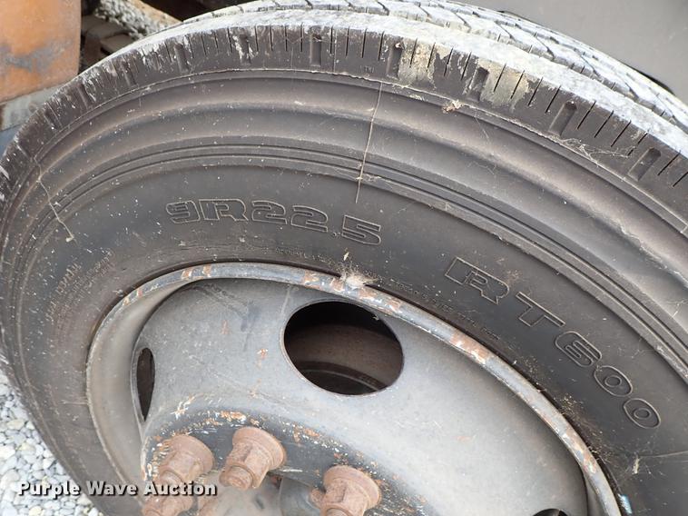 image for item DF8738 1996 Chevrolet B7 Bluebird school bus