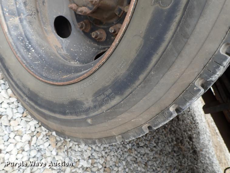 image for item DF8738 1996 Chevrolet B7 Bluebird school bus