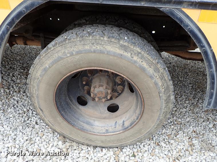 image for item DF8738 1996 Chevrolet B7 Bluebird school bus