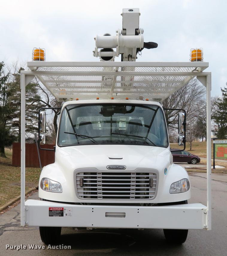 image for item DG3835 2008 Freightliner Business Class M2 bucket truck