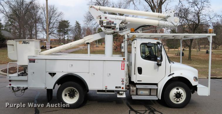image for item DG3835 2008 Freightliner Business Class M2 bucket truck