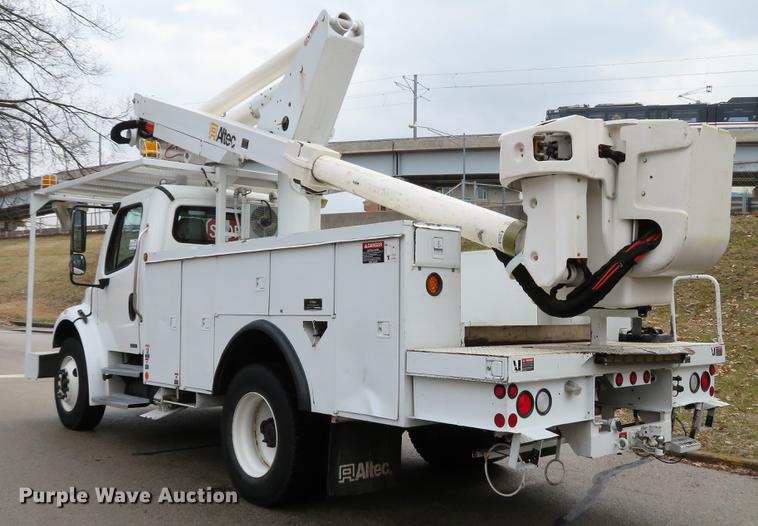 image for item DG3835 2008 Freightliner Business Class M2 bucket truck