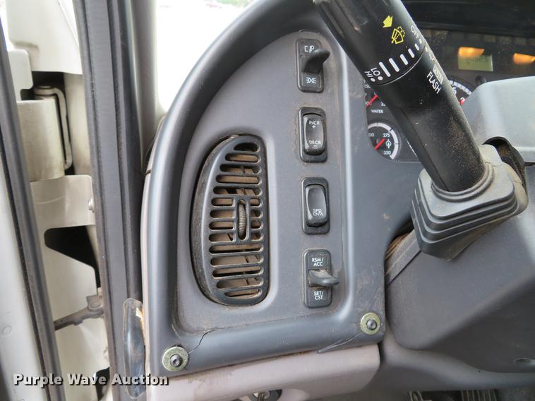 image for item DG3835 2008 Freightliner Business Class M2 bucket truck