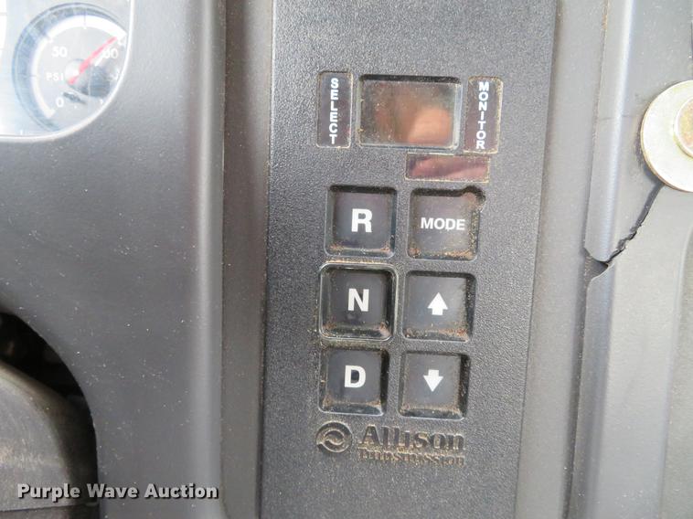 image for item DG3835 2008 Freightliner Business Class M2 bucket truck