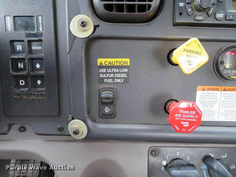 image for item DG3835 2008 Freightliner Business Class M2 bucket truck