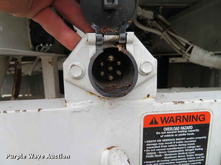 image for item DG3835 2008 Freightliner Business Class M2 bucket truck