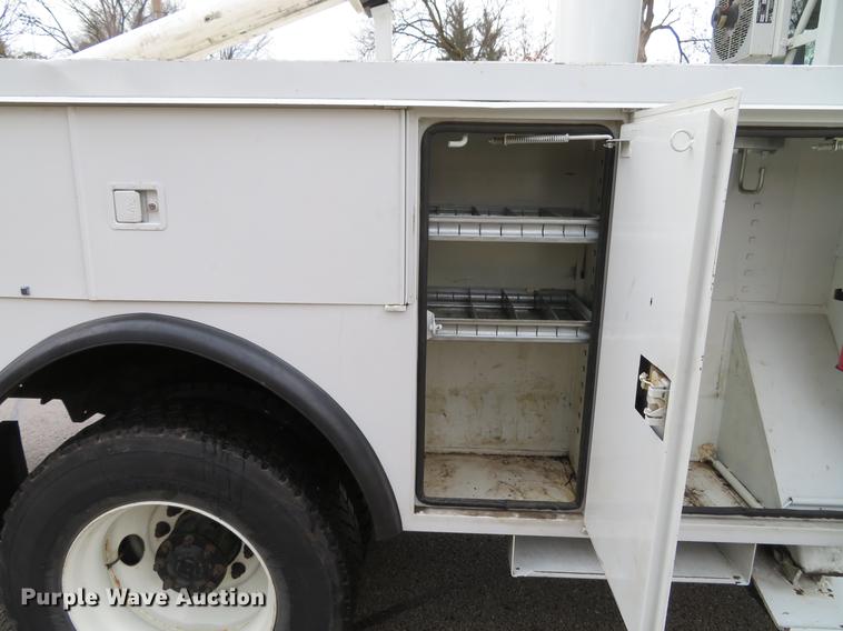 image for item DG3835 2008 Freightliner Business Class M2 bucket truck