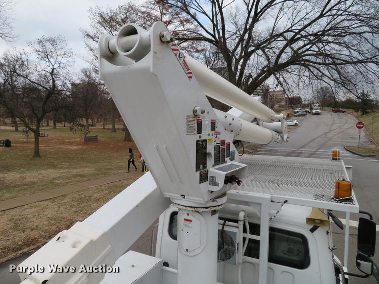 image for item DG3835 2008 Freightliner Business Class M2 bucket truck
