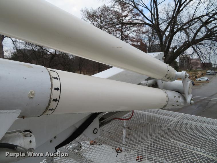 image for item DG3835 2008 Freightliner Business Class M2 bucket truck