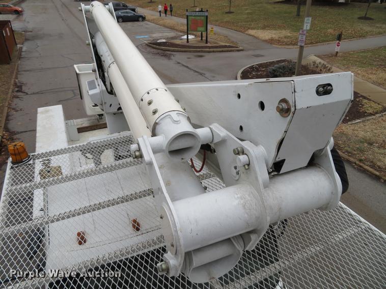 image for item DG3835 2008 Freightliner Business Class M2 bucket truck