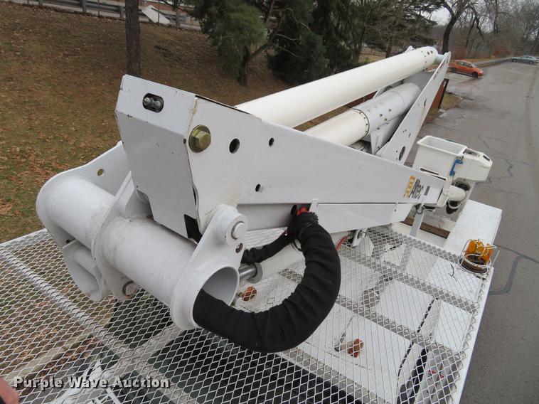 image for item DG3835 2008 Freightliner Business Class M2 bucket truck