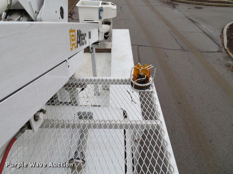 image for item DG3835 2008 Freightliner Business Class M2 bucket truck