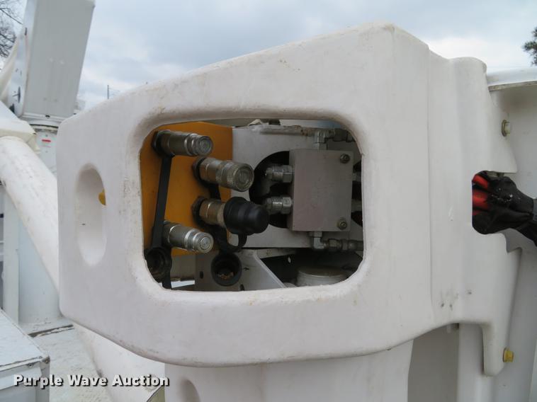 image for item DG3835 2008 Freightliner Business Class M2 bucket truck