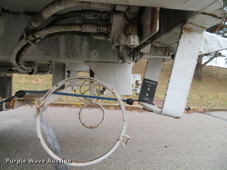 image for item DG3835 2008 Freightliner Business Class M2 bucket truck