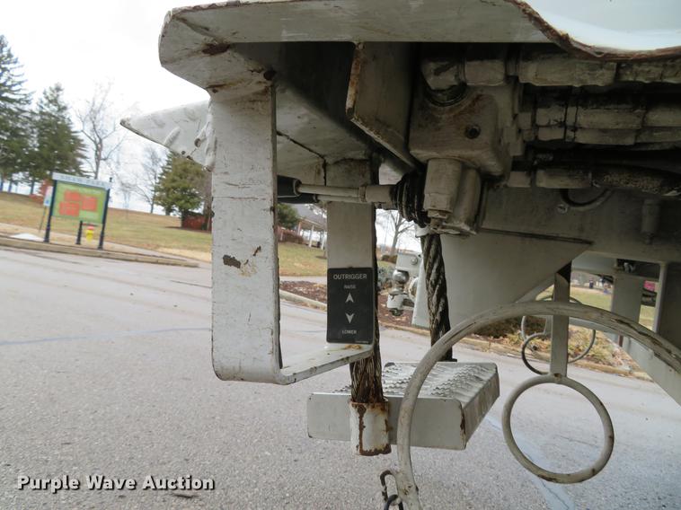 image for item DG3835 2008 Freightliner Business Class M2 bucket truck