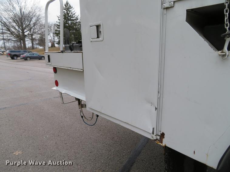 image for item DG3835 2008 Freightliner Business Class M2 bucket truck