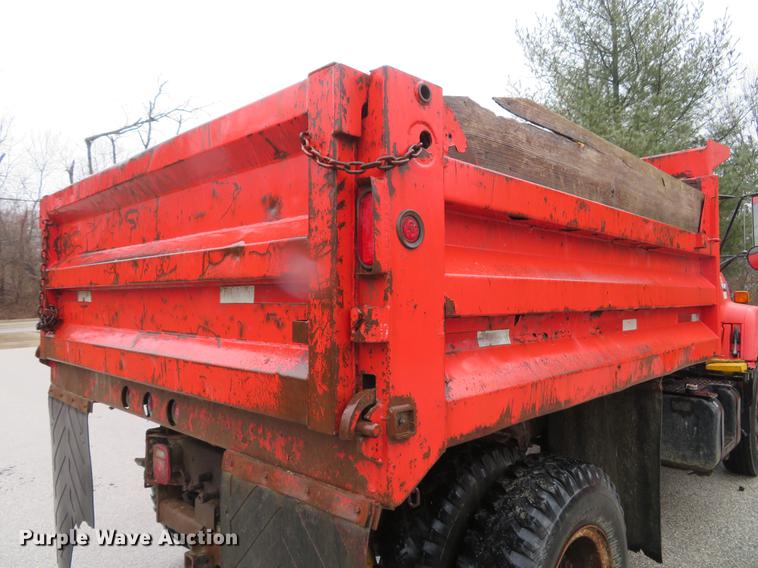 image for item DG3841 1991 Chevrolet Kodiak dump truck