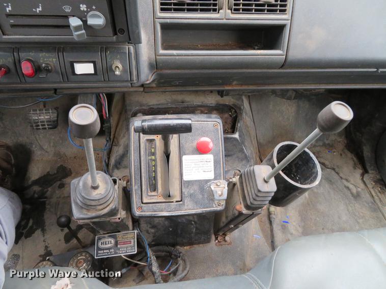 image for item DG3842 1997 Chevrolet C7500 dump flatbed truck