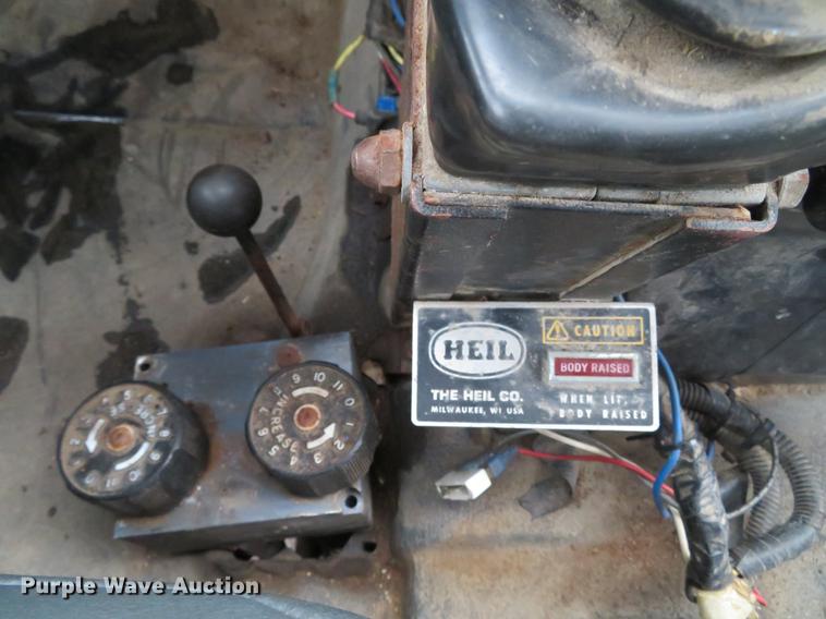 image for item DG3842 1997 Chevrolet C7500 dump flatbed truck