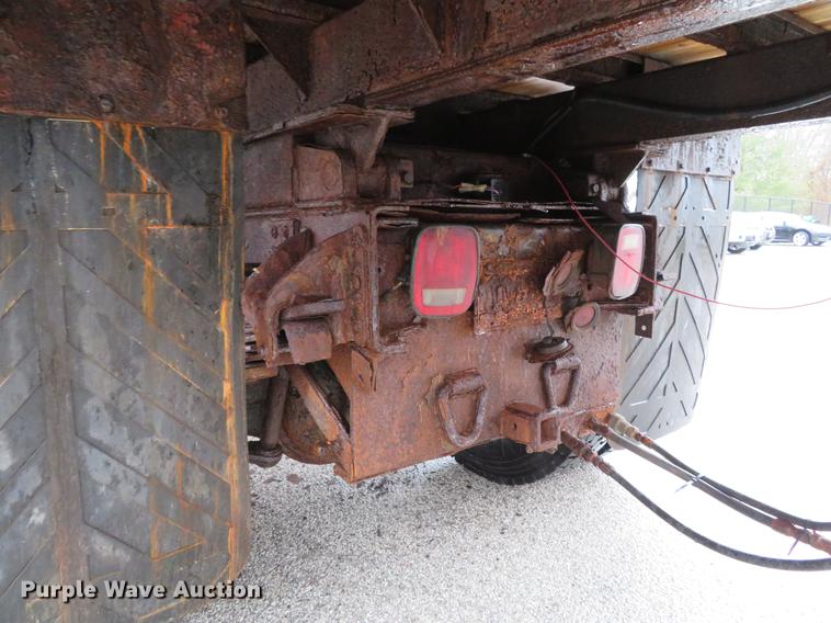 image for item DG3842 1997 Chevrolet C7500 dump flatbed truck