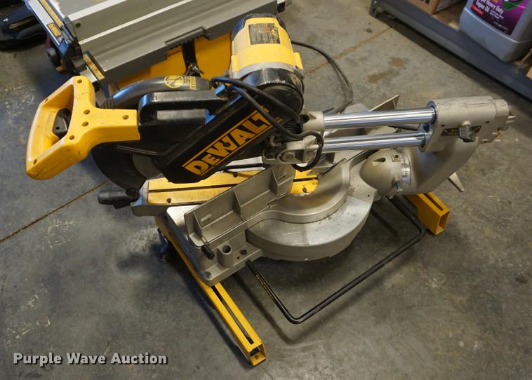 image for item DI9327 DeWalt tools