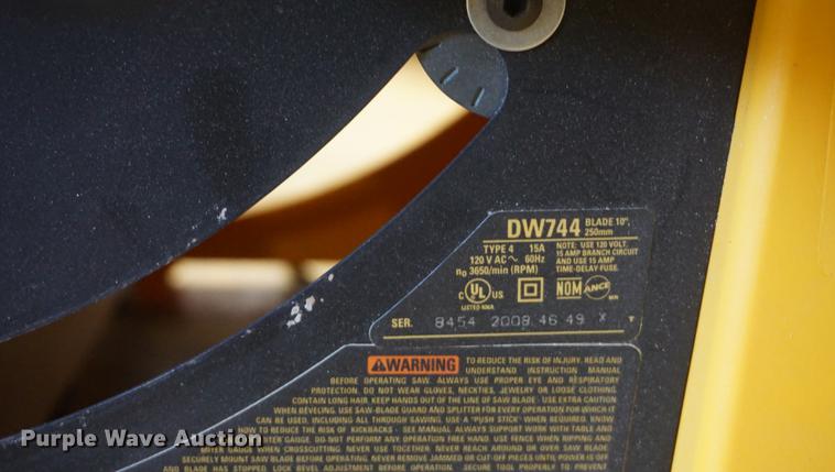 image for item DI9327 DeWalt tools