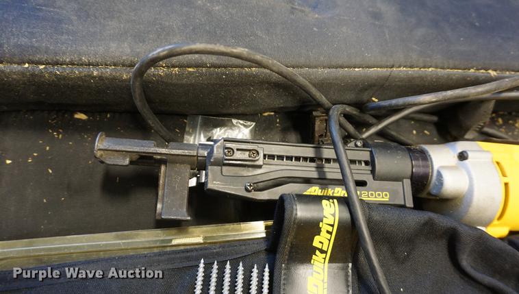 image for item DI9327 DeWalt tools