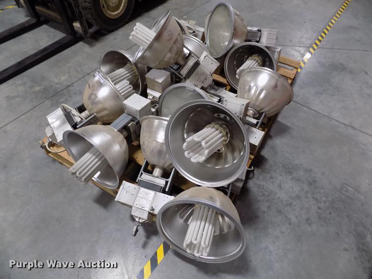 image for item DY9237 (24) Cooper Lighting high bay lights