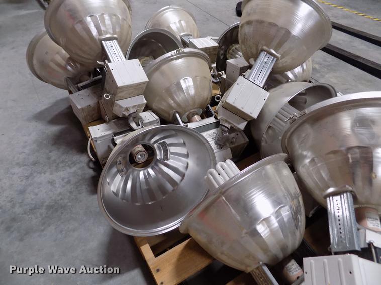 image for item DY9237 (24) Cooper Lighting high bay lights