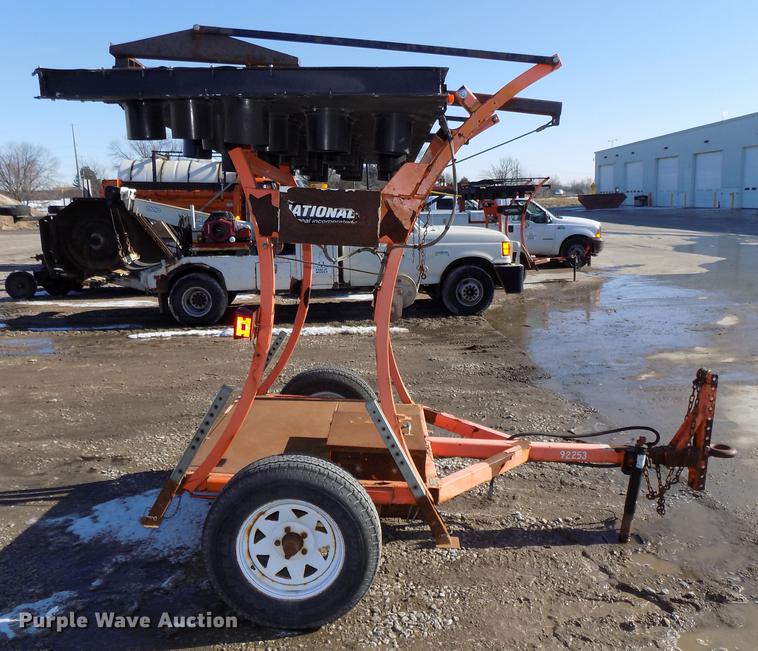 image for item DZ9635 2010 National Sign Arolite Curve 40 arrow board trailer