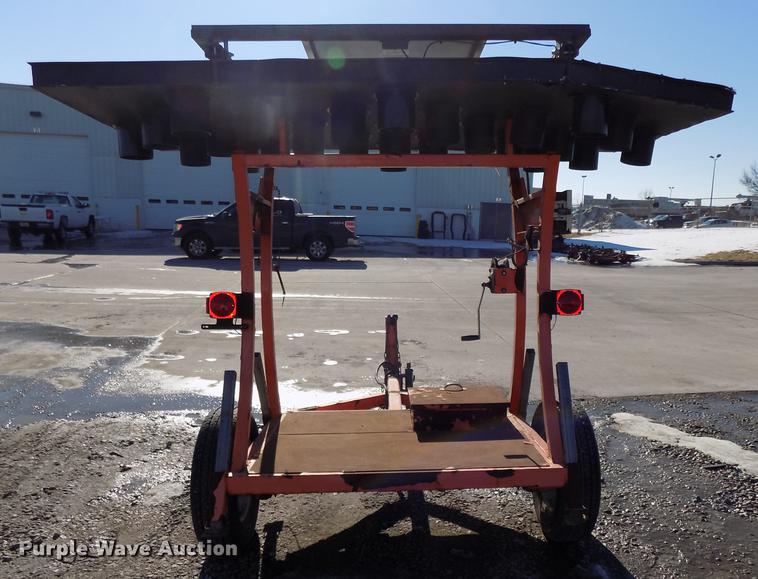 image for item DZ9635 2010 National Sign Arolite Curve 40 arrow board trailer