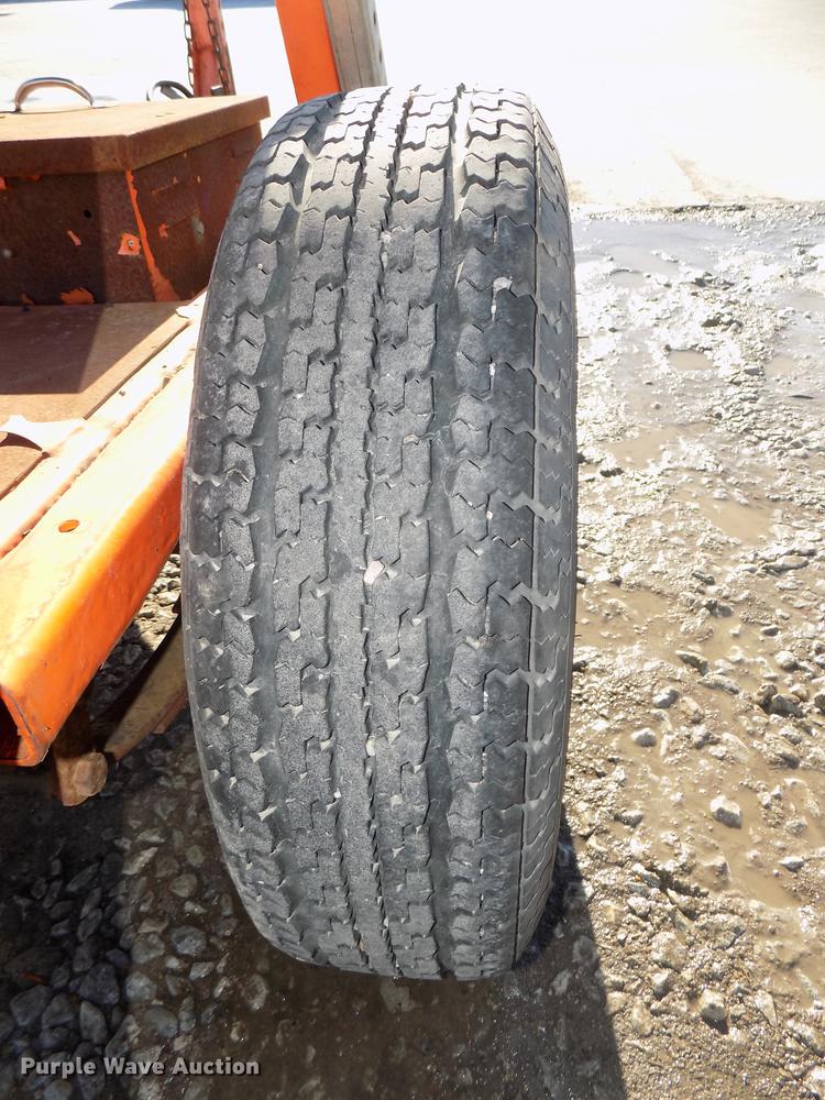 image for item DZ9635 2010 National Sign Arolite Curve 40 arrow board trailer