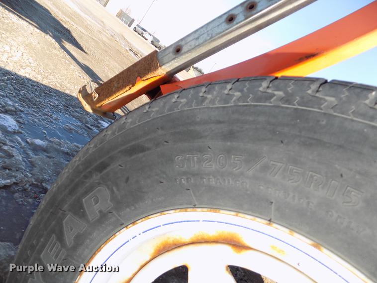 image for item DZ9635 2010 National Sign Arolite Curve 40 arrow board trailer