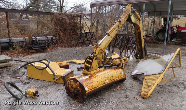 image for item EV9573 Diamond side boom mower