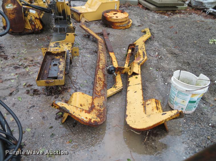 image for item EV9573 Diamond side boom mower