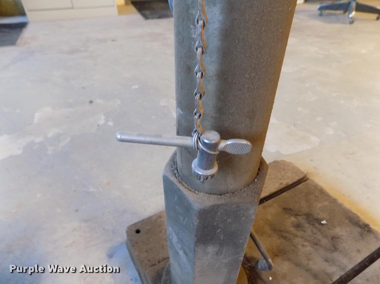 image for item FH9019 Chicago Power Tools AI-27 drill press